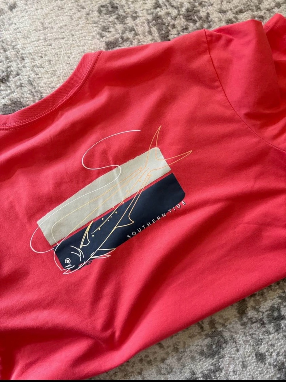 Southern Tide Red Short-Sleeve Graphic Tee with Navy and Cream Accents